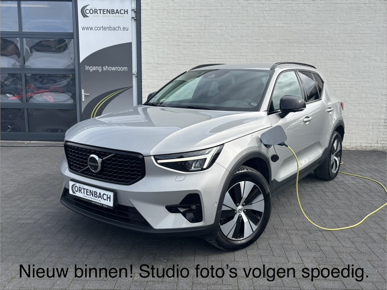 Volvo XC40 - 1.5 T4 Plug-in hybrid Plus Dark | Adaptieve cruise | Harman Kardon | Memory | Blis | - AutoWereld.nl
