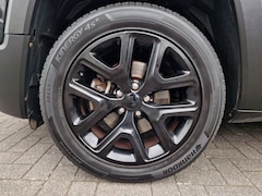 Jeep Renegade - 1.6 E-Torq Night Eagle II