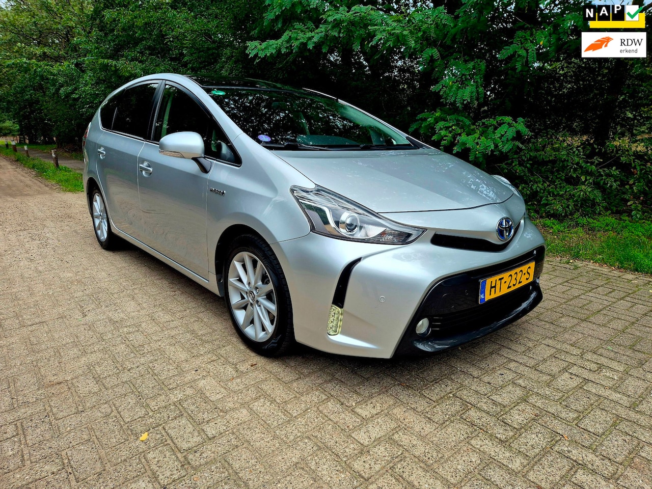 Toyota Prius - 1.8 Lease 7 persoons trekhaak - AutoWereld.nl