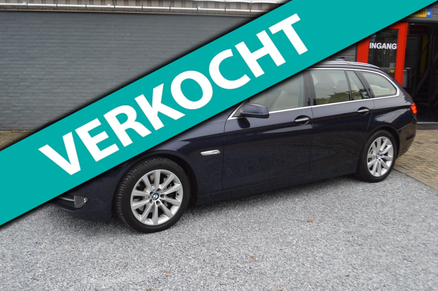 BMW 5-serie Touring - 528i High Executive Airco |Leer | Pano | Xenon | Nieuwstaat | - AutoWereld.nl