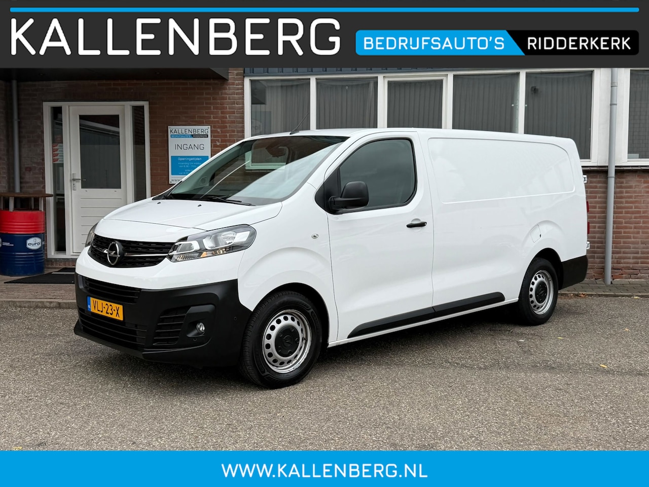 Opel Vivaro - 2.0 CDTI L3H1 Edition / Trekhaak / App connect / Camera / Laadruimte inrichting - AutoWereld.nl