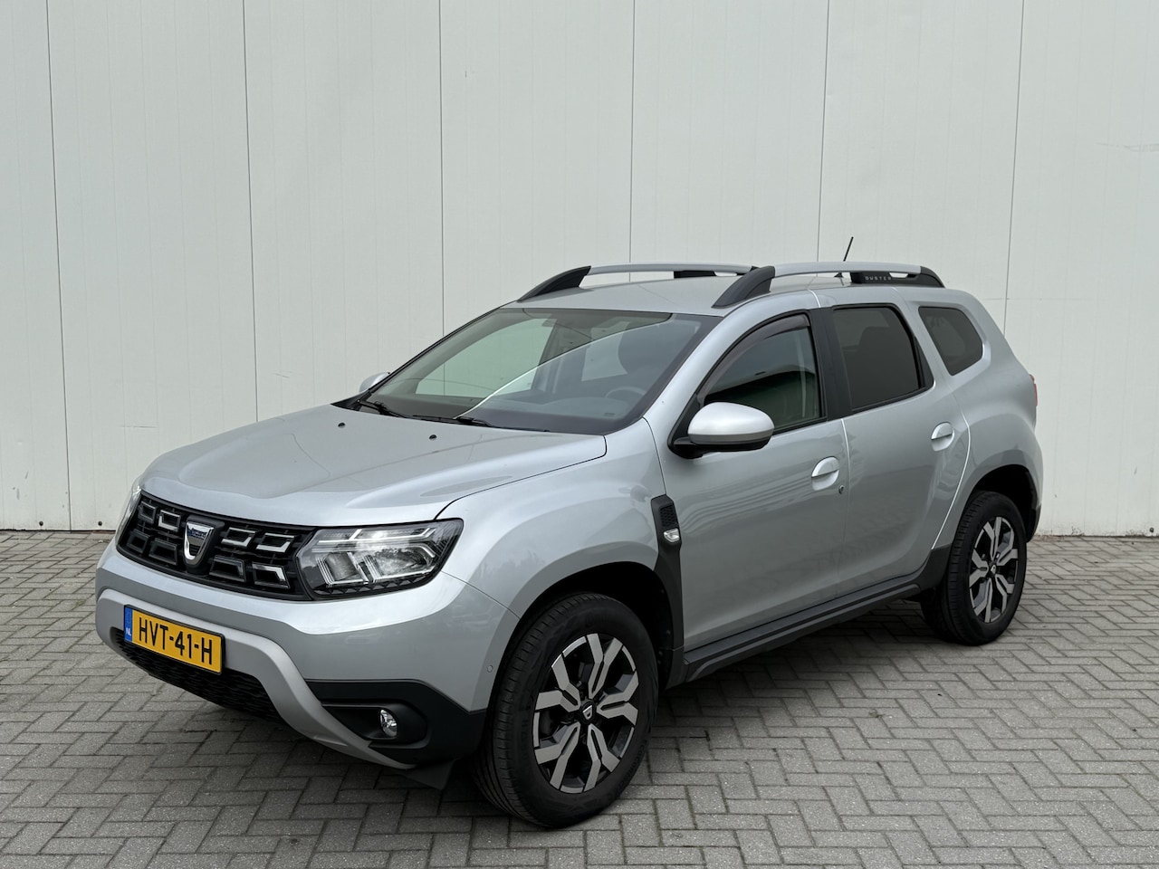 Dacia Duster - 1.3 TCe 150pk Prestige (Automaat) - Climate-Cruisecontrol - Navigatie - Camera! - Trekhaak - AutoWereld.nl