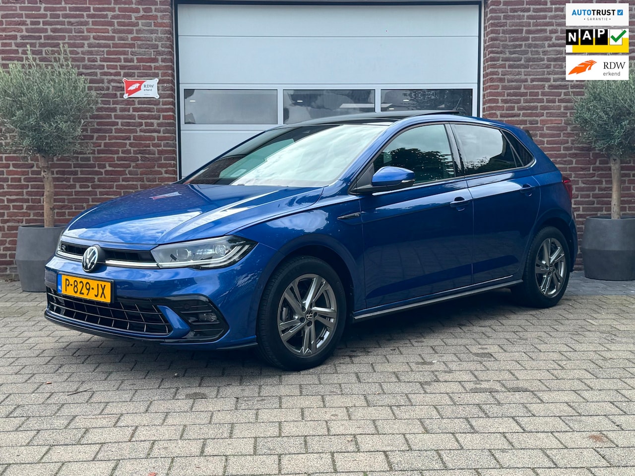 Volkswagen Polo - 1.0 TSI R-Line Business|Pano|DigiD|Stoelverw|Trekhaak| - AutoWereld.nl