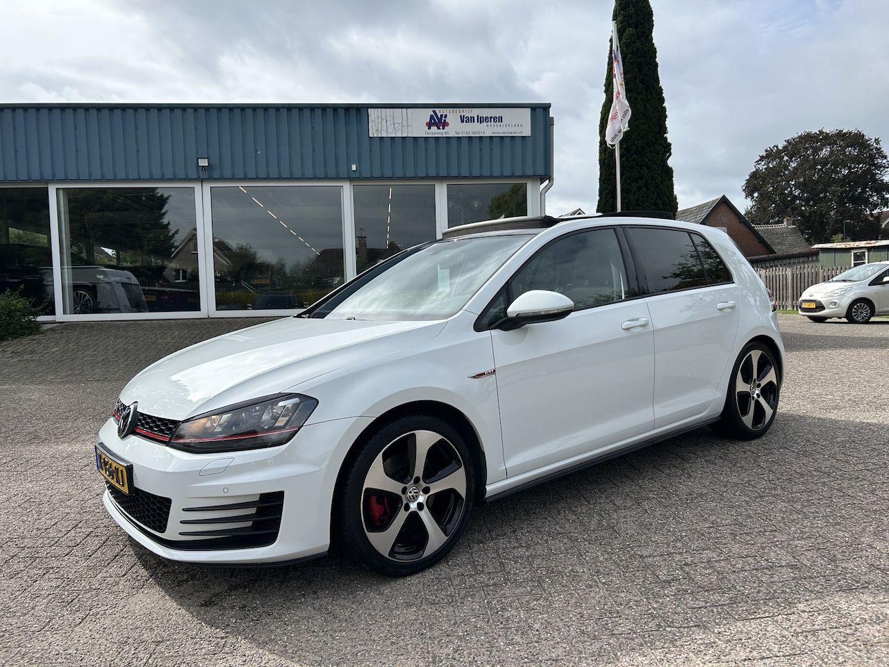 Volkswagen Golf - 2.0 TSI GTI 2.0 TSI GTI - AutoWereld.nl