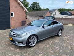 Mercedes-Benz C-klasse Coupé - 220 CDi met alle denkbare opties.nieuwstaat n.a.p