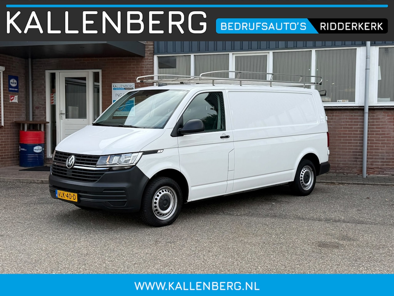 Volkswagen Transporter - 2.0 TDI L2H1 Trekhaak / App connect / Imperiaal / cruise - AutoWereld.nl