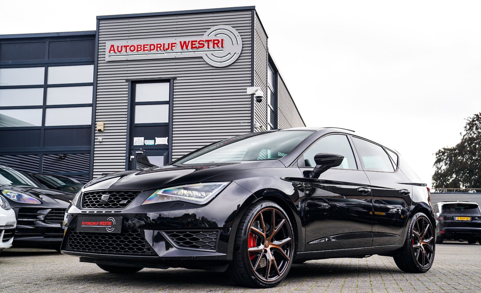 SEAT Leon - 2.0 TSI Cupra 280 | Stoelverwarming | Panorama dak | Alcantara sportstoelen | Seat Sound | - AutoWereld.nl