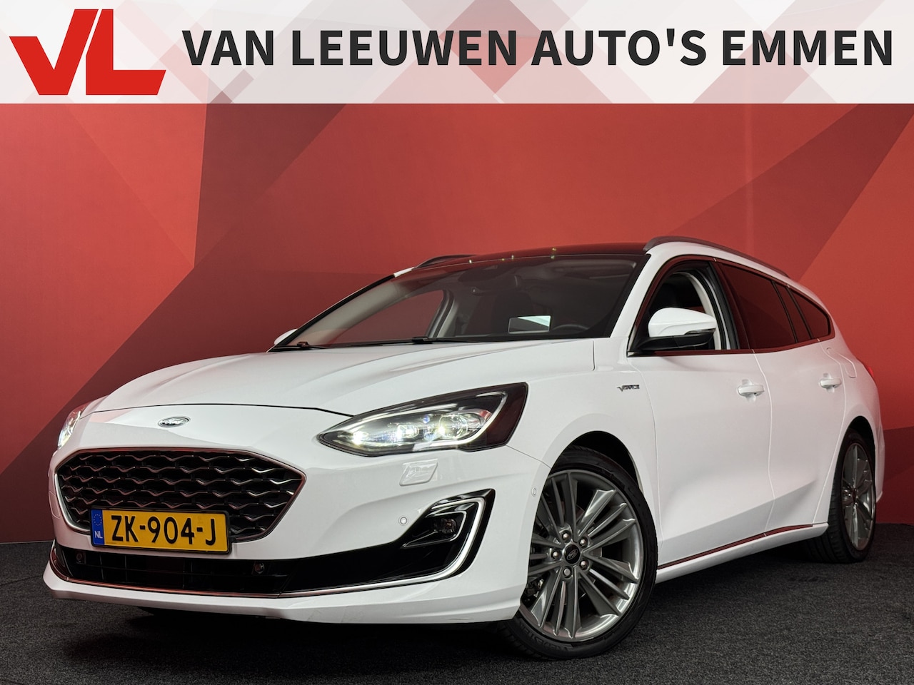 Ford Focus Wagon - 1.5 EcoBoost Vignale | HUD | Trekhaak | Panorama | Vol! - AutoWereld.nl