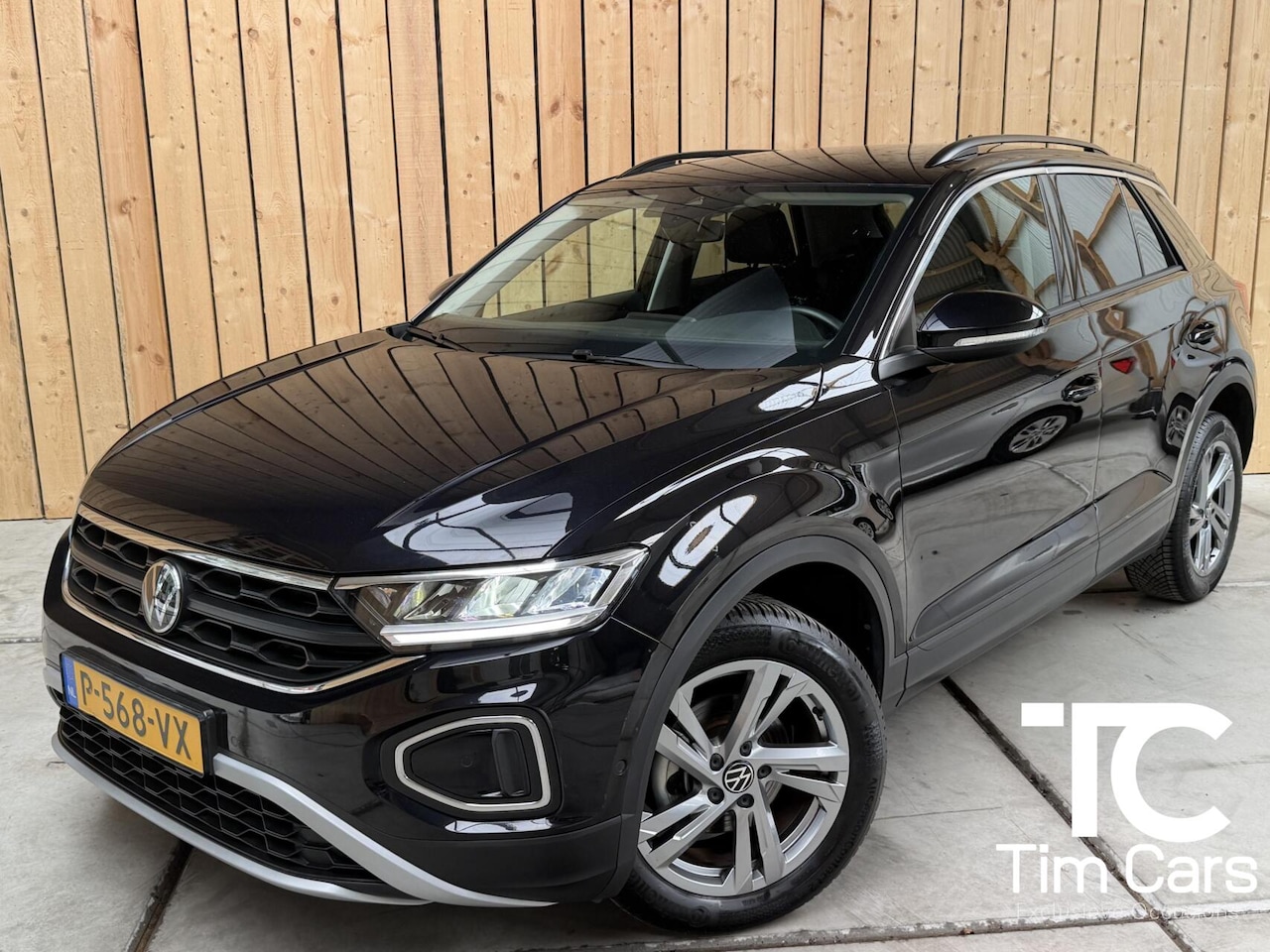 Volkswagen T-Roc - 1.0 TSI Life 75 Edition Apple CarPlay/Android Auto | Achteruitrijcamera | Adaptieve cruise - AutoWereld.nl