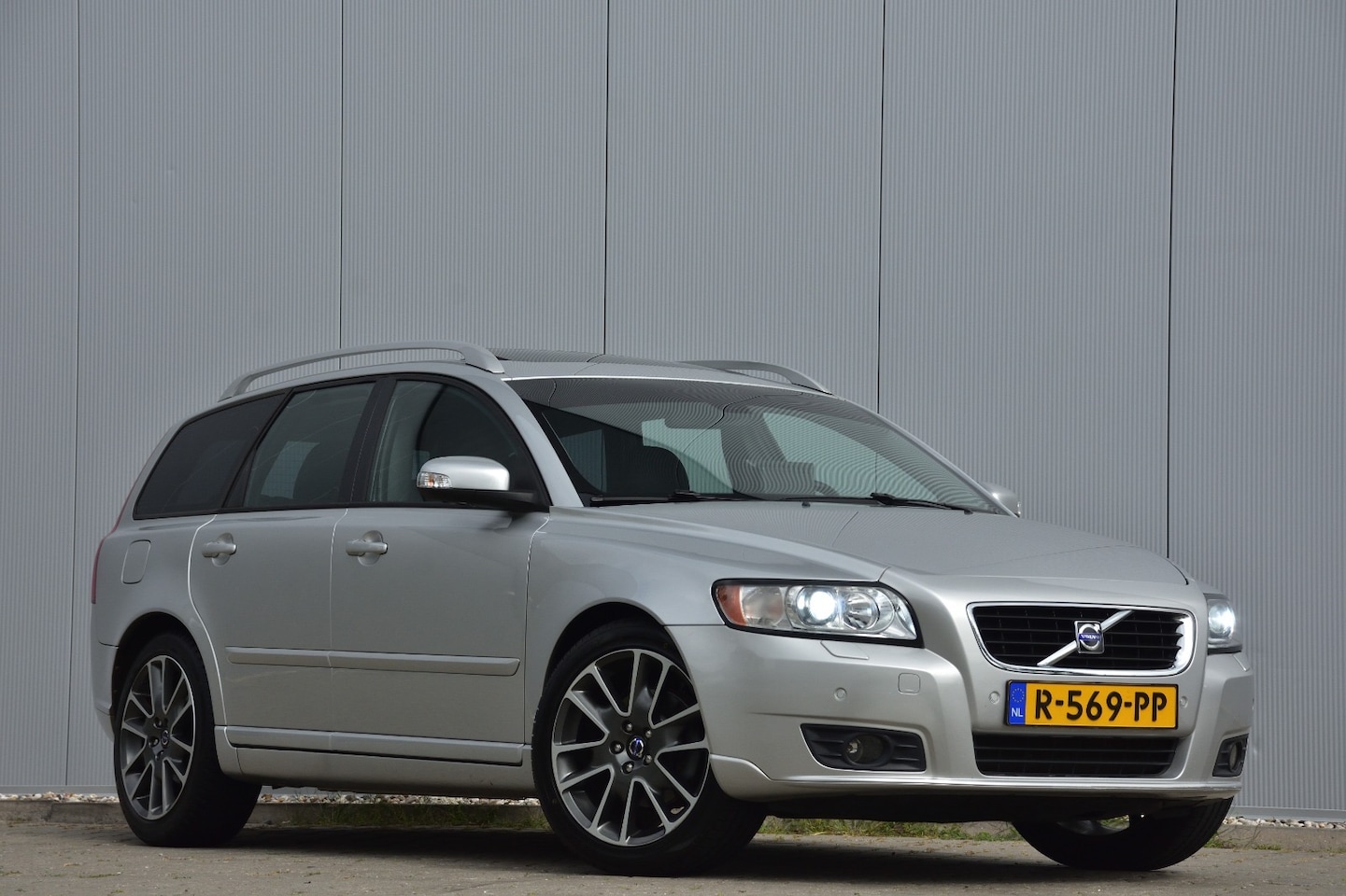 Volvo V50 - 2.4 Summum - AutoWereld.nl