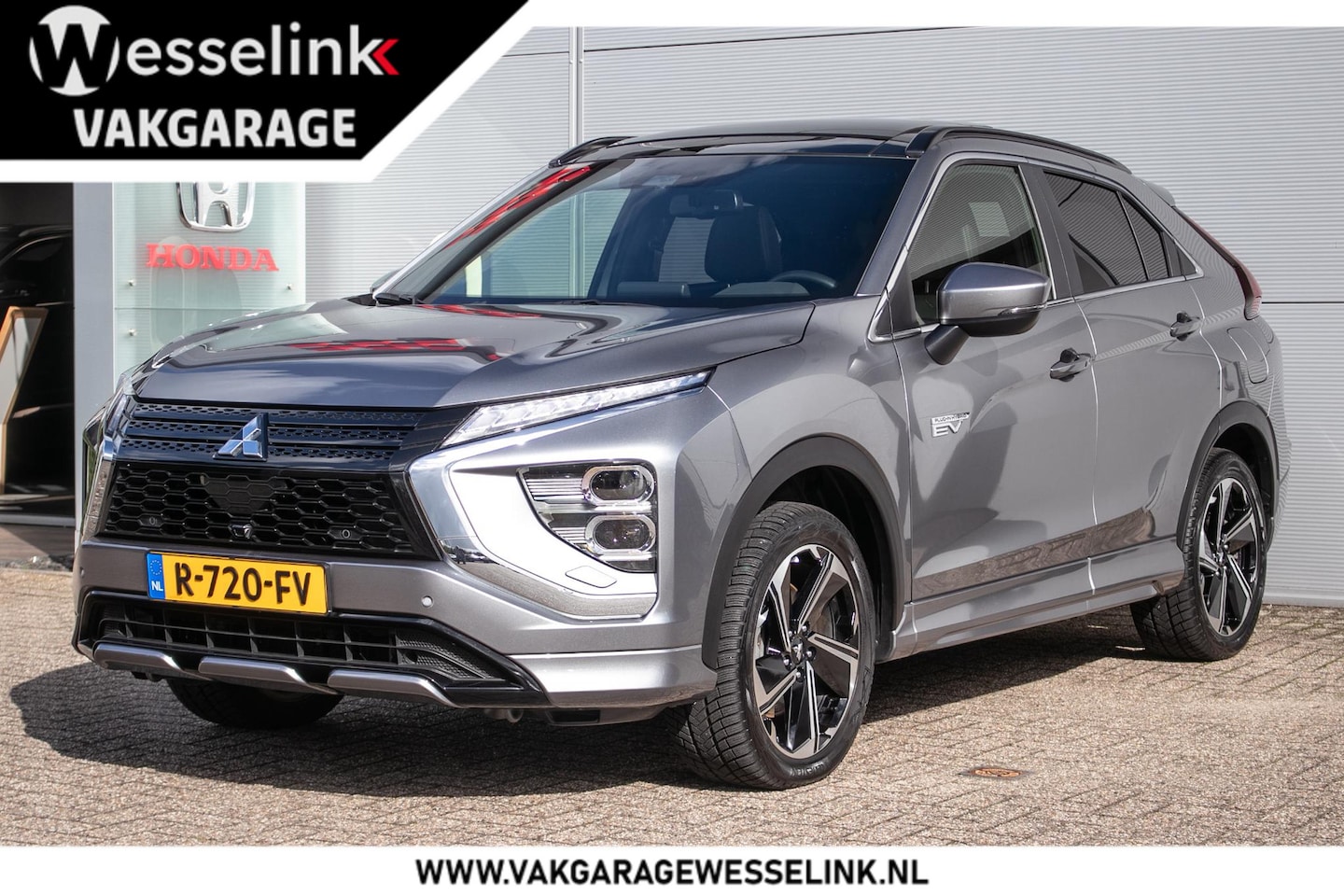 Mitsubishi Eclipse Cross - 2.4 PHEV Prestige - Schuif/kanteldak | Stoel + stuurverw. | Trekhaak | Leer - AutoWereld.nl