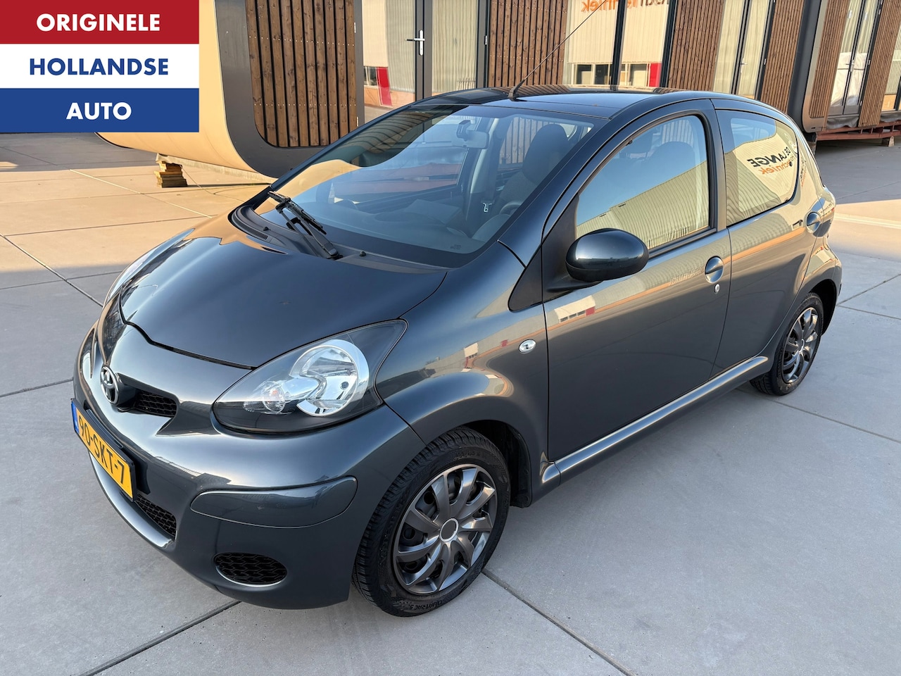 Toyota Aygo - 1.0-12V Automaat Carplay Navi Trekhaak Van Oma - AutoWereld.nl