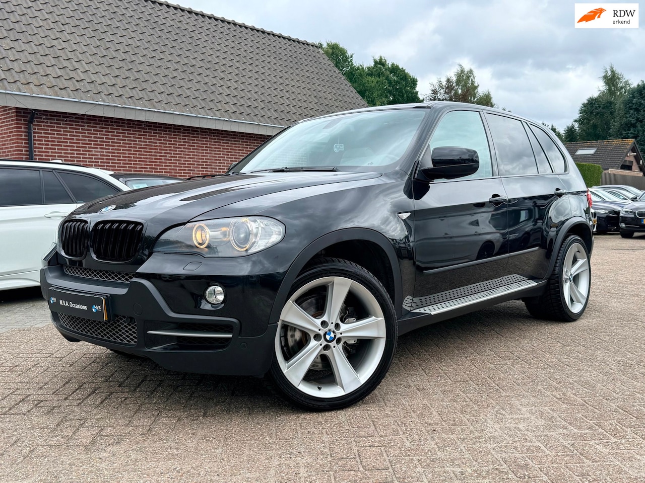BMW X5 - XDrive48i|Nieuwe Ketting + Klepseals|Keyless|Head Up|Leder|Sport interieur|20 inch|Xenon|P - AutoWereld.nl