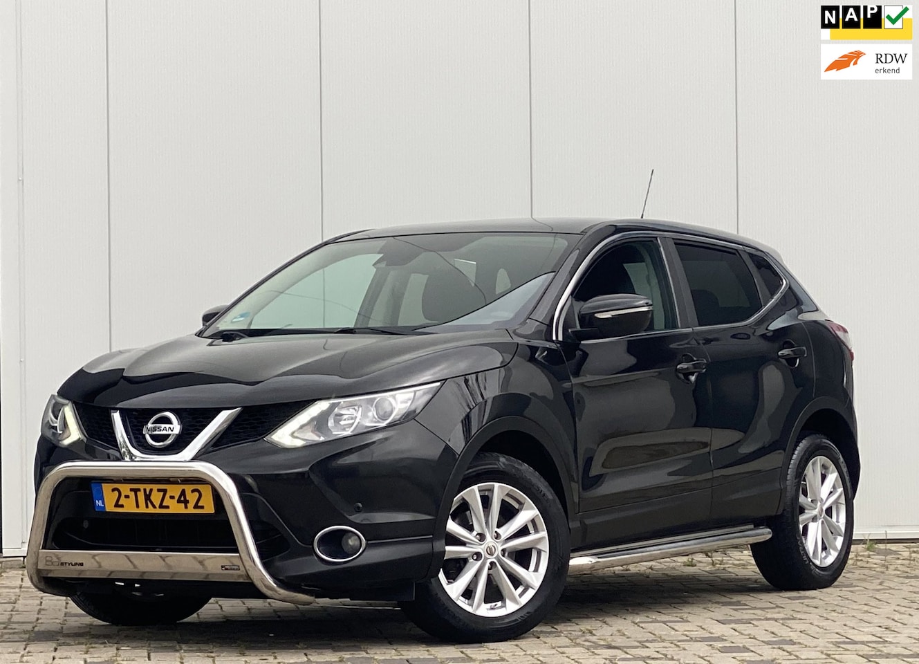 Nissan Qashqai - 1.2 Connect Edition panorama navi camera in top conditie - AutoWereld.nl
