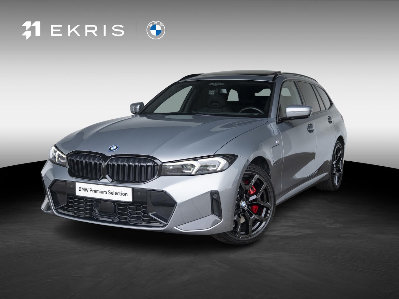 BMW 3-serie Touring - 330e | M Sportpakket Pro | Comfort Access | Driving Assistant Professional | M Adaptief On - AutoWereld.nl