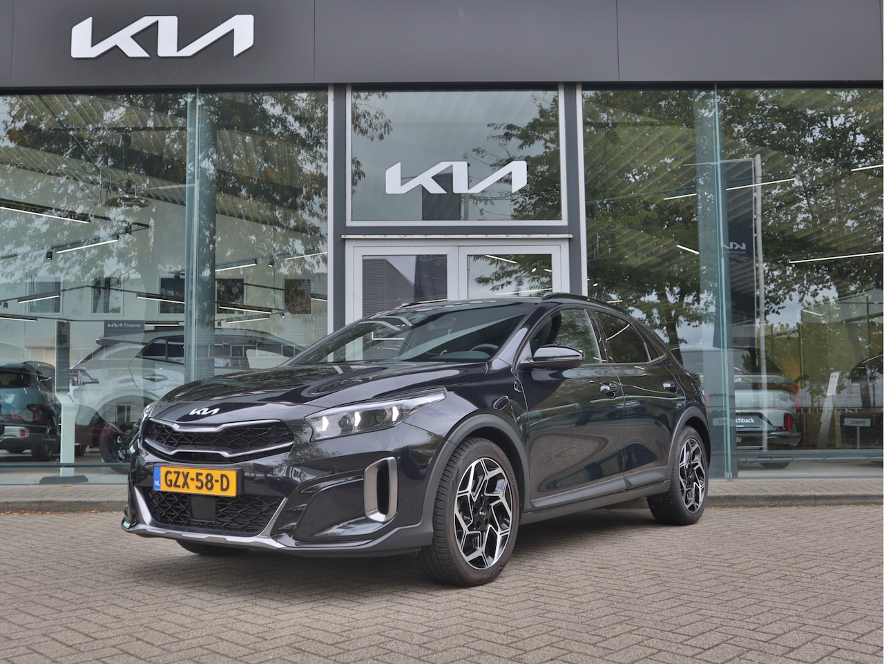 Kia XCeed - 1.5 T-GDi GT-Line DCT7 Automaat 6.885km! Panoramadak  | Stoelverwarming | All-Seasons | to - AutoWereld.nl