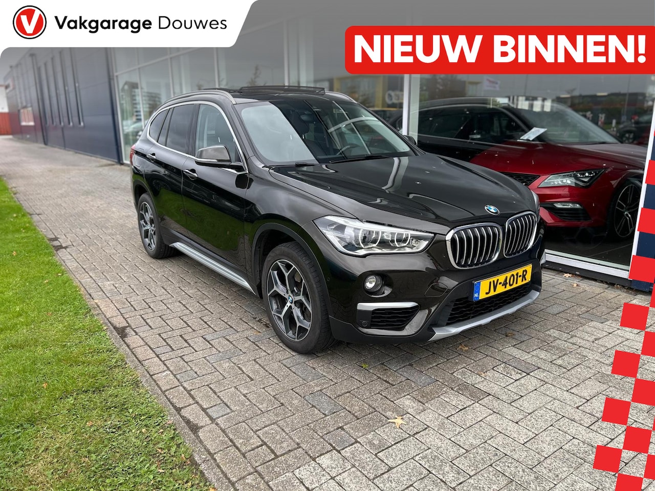 BMW X1 - sDrive20i Centennial High Executive PANO|TREKHAAK|LEDER - AutoWereld.nl