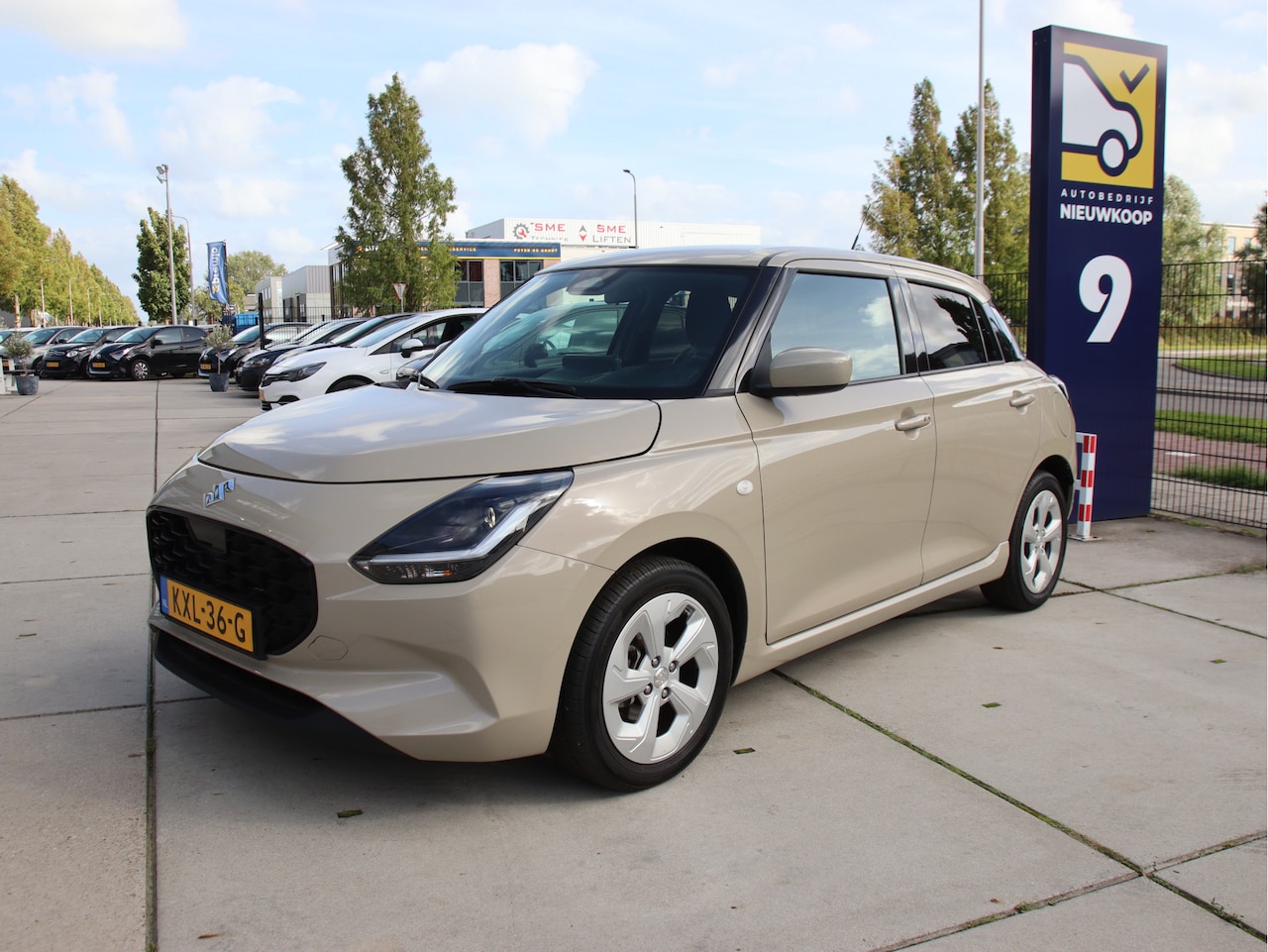 Suzuki Swift - 1.2 Select Smart Hybrid Automaat, BLIS, Keyless, Camera-Carplay Zomeractie! - AutoWereld.nl