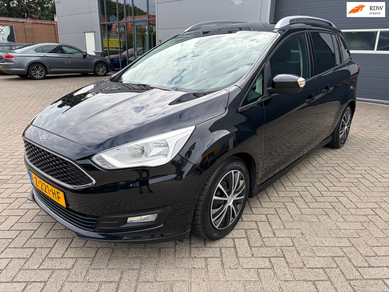 Ford Grand C-Max - 1.0 Trend 7pers / Navi / PDC / Trekhaak - AutoWereld.nl