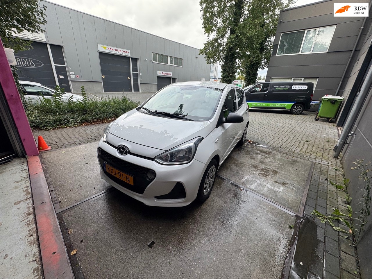 Hyundai i10 - 1.0i Comfort AUTOMAAT 2019 - AutoWereld.nl