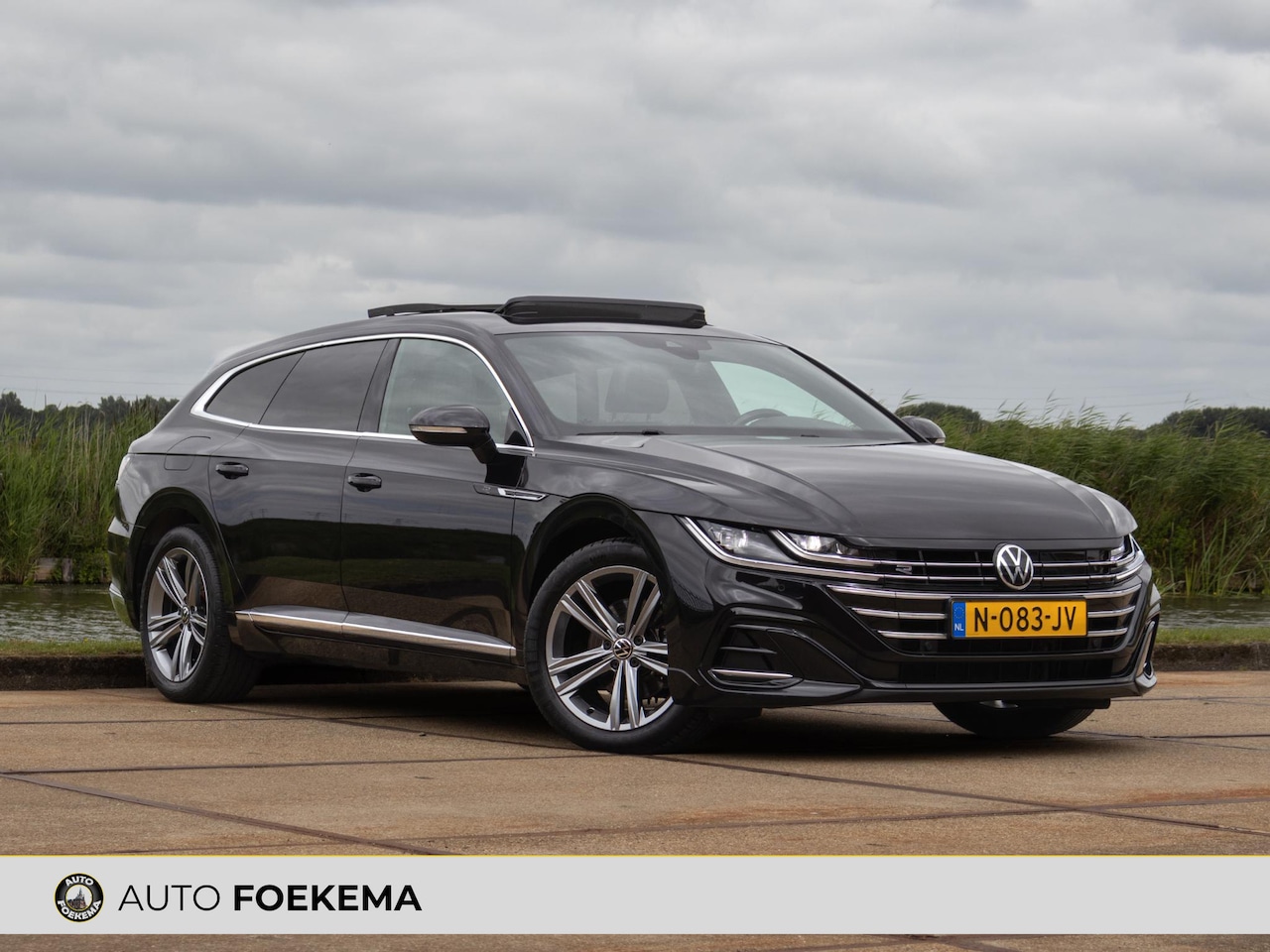 Volkswagen Arteon Shooting Brake - 1.4 TSI eHybrid R-Line Business+ SOH 89% Pano Matrix LED - AutoWereld.nl