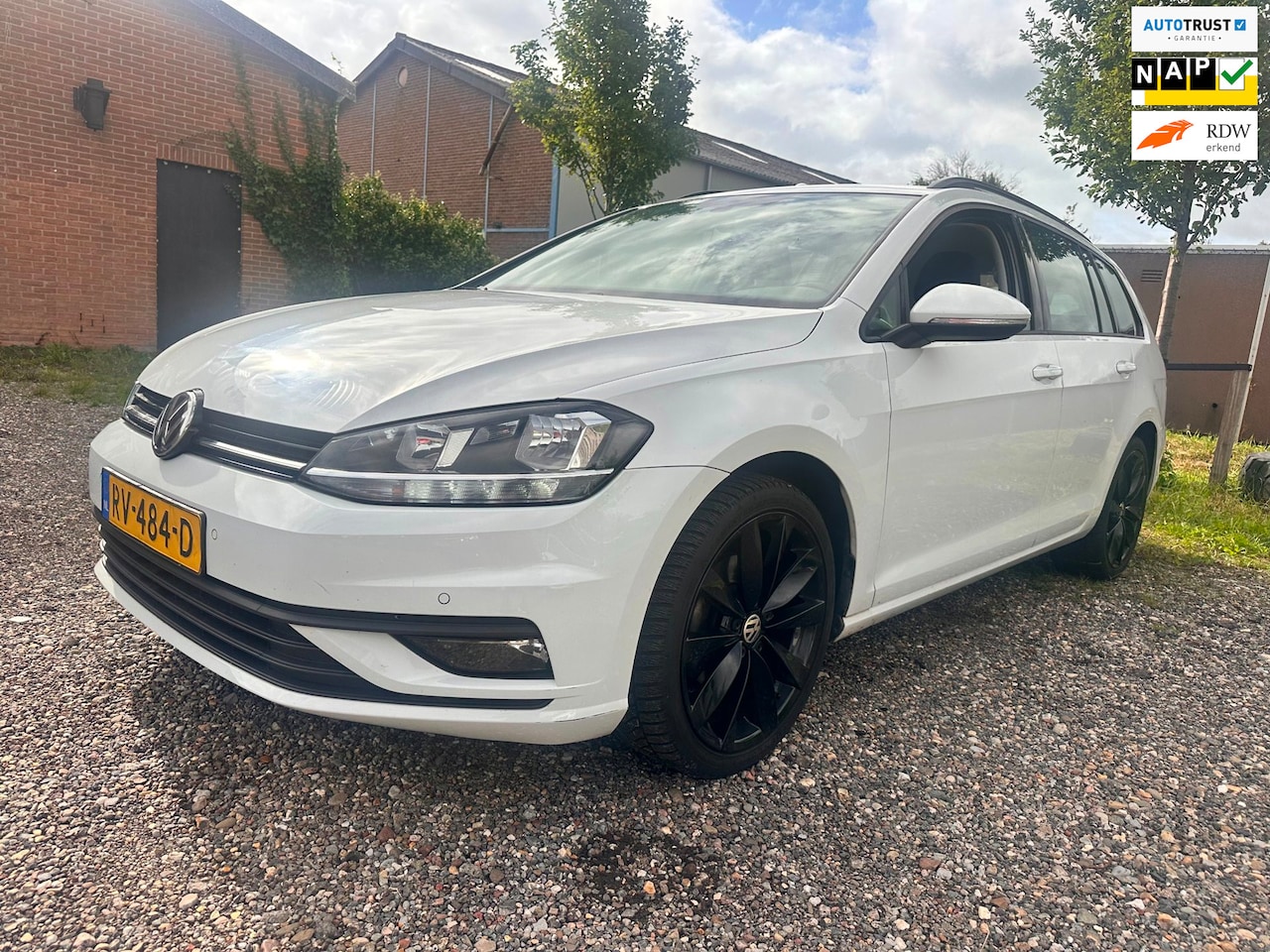 Volkswagen Golf Variant - 1.6 TDI MULTI-STUUR 2018 DSG 1eigenaar TREKHAAK. - AutoWereld.nl