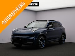 Lynk & Co 01 - 1.5 / Carplay / Camera / Adaptive Cruise / Panoramadak / Dodehoekdetectie / Stoelverwarmin