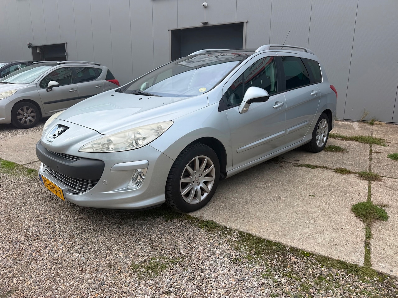 Peugeot 308 SW - 1.6 VTi XS Première 7 zits voorbereiding nu 5 zitplaatsen - AutoWereld.nl