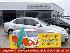 Volkswagen Jetta - 1.6 FSI Comfortline, climatronic, cruisecontrol, isofix, nette auto