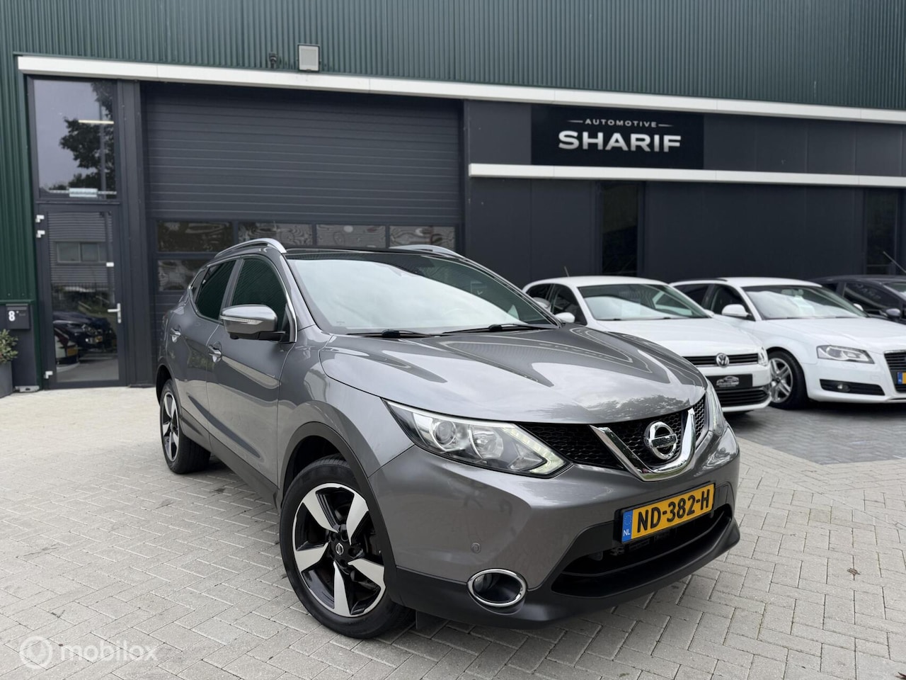 Nissan Qashqai - 1.2 N-Vision Camera|Automaat| LEES TEKST !!! - AutoWereld.nl
