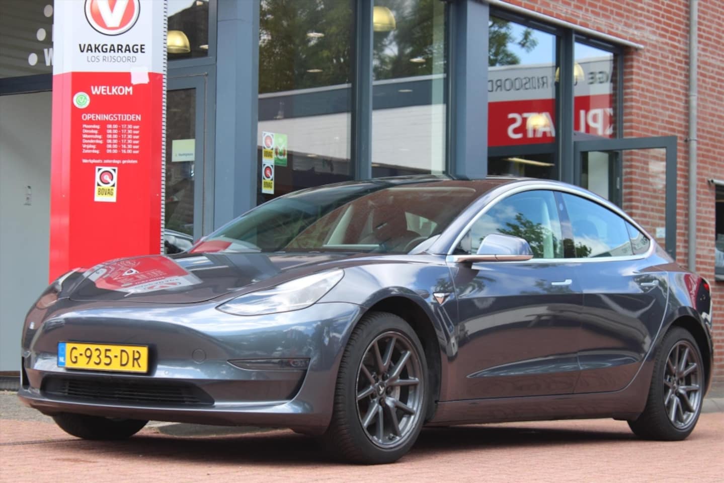 Tesla Model 3 - Standard Plus RWD | Orig. NL | Auto- Pilot | - AutoWereld.nl