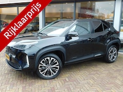 Toyota Yaris Cross - 1.5 Hybrid Executive | TREKHAAK | ALL-SEASON | JBL