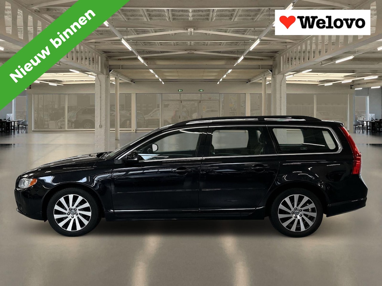 Volvo V70 - 1.6 T4 Momentum Gereviseerde Automaat/distributie vervangen/, leder, electr. achterklep, v - AutoWereld.nl