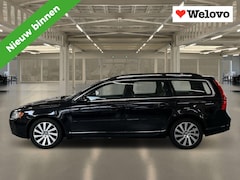 Volvo V70 - 1.6 T4 Momentum Gereviseerde Automaat/distributie vervangen/, leder, electr. achterklep, v