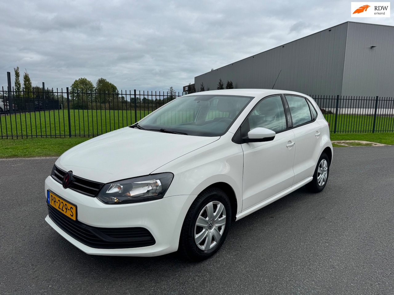 Volkswagen Polo - 1.2 Easyline|Airco|Bj 2014|Carplay|Cruise|5 drs| - AutoWereld.nl
