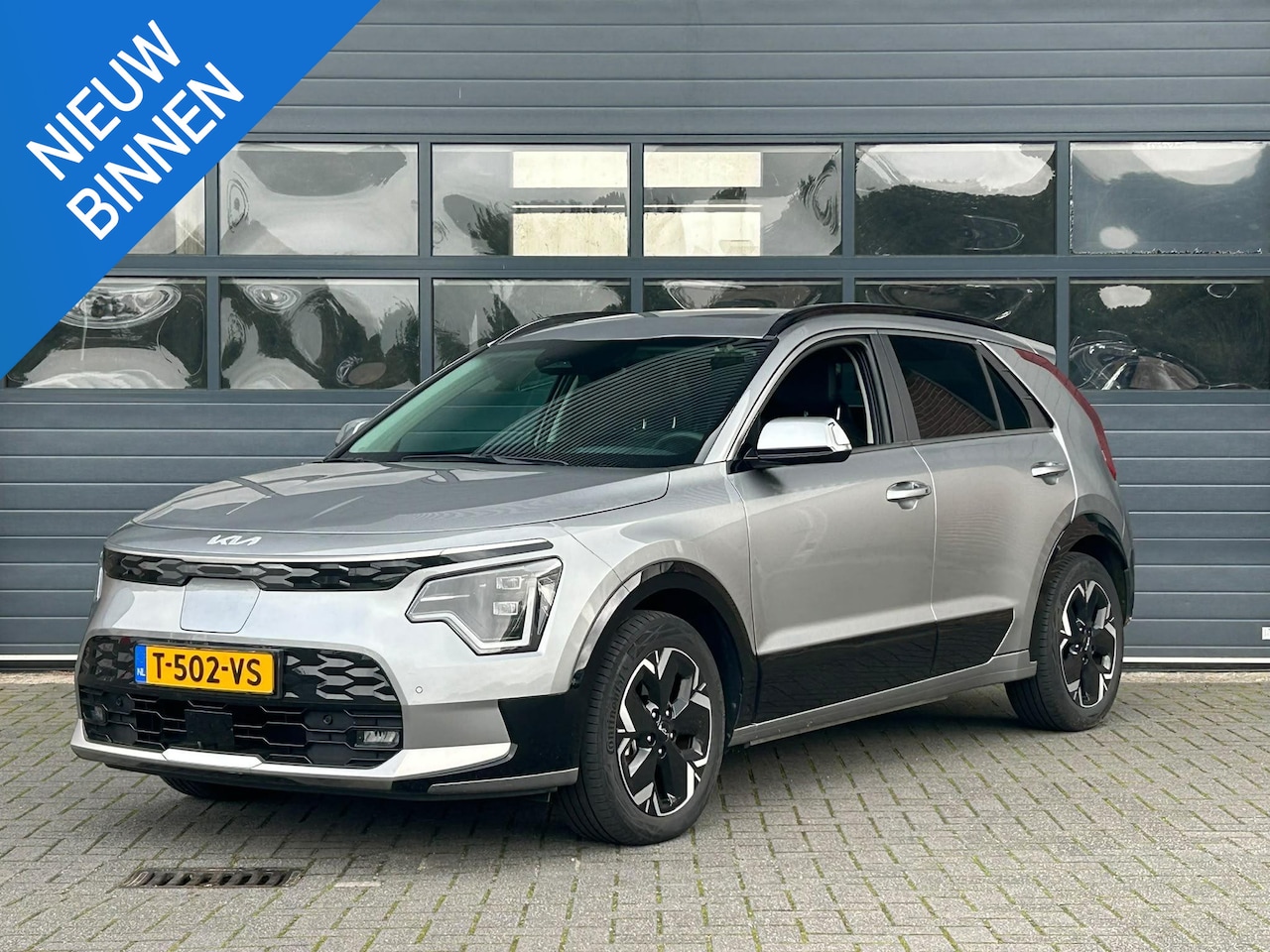 Kia Niro EV - DYNAMICPLUSLINE 64.8 KWH (100% SOH) I TREKHAAK I SCHUIF/KANTELDAK I STOELVERWARMING I P-CA - AutoWereld.nl