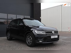 Volkswagen Tiguan - 1.4 TSI ACT Comfortline Business R| Panoramadak|Leer|Stoelverwarming/