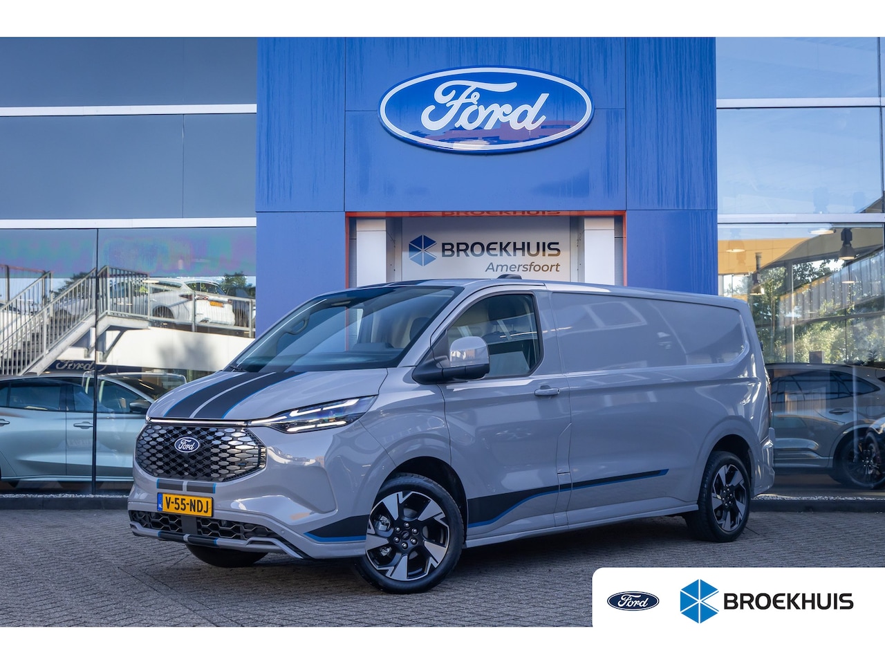 Ford E-Transit Cust. - 340 L2H1 Sport 71 kWh | Camera | Apple Carplay/Android Auto | Cruise adaptief | Stuur/stoe - AutoWereld.nl