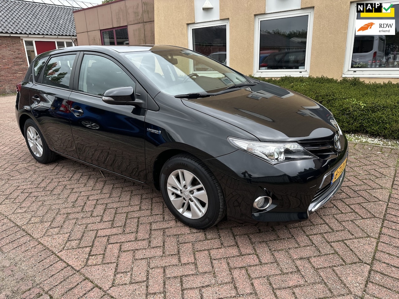 Toyota Auris - 1.8 Hybrid AspirationNAVI/CAMERA/DEALER OH/NAP - AutoWereld.nl