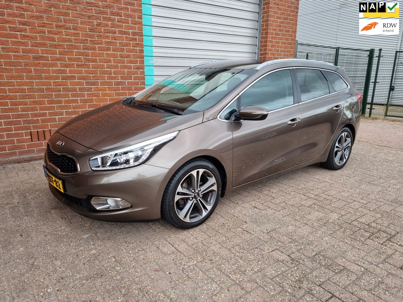 Kia Cee'd Sportswagon - 1.6 GDI BusinessLine Navi! Bj:2015 NAP! - AutoWereld.nl