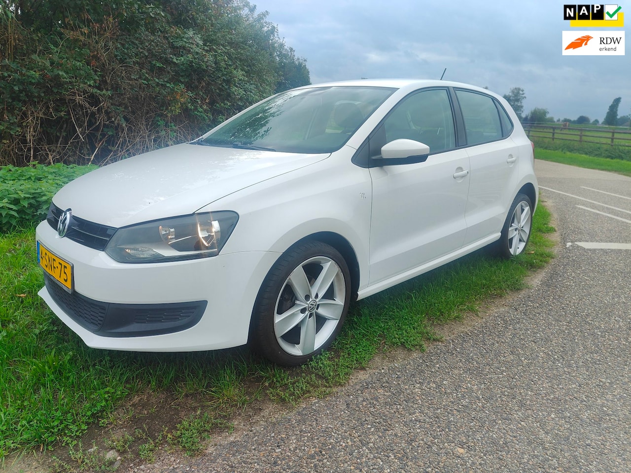 Volkswagen Polo - 1.2 TSI BlueMotion Edition 1.2 TSI BlueMotion Edition - AutoWereld.nl