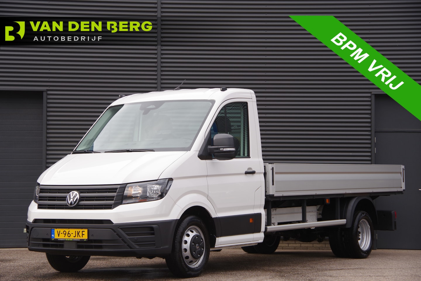 Volkswagen Crafter - 50 2.0 TDI L4, N1! DUBBELLUCHT OPEN LAADBAK, 3.5T TREKHAAK, FACELIFT, CAMERA, PARKEERSENSO - AutoWereld.nl