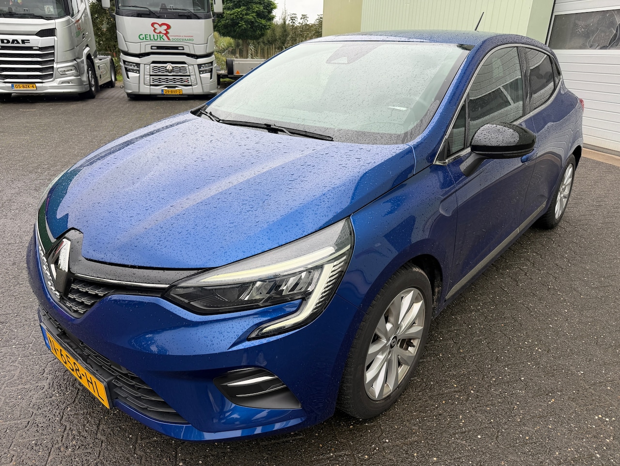 Renault Clio - 1.0 TCe Intens|Navigatie|Climate Control|Lm velgen - AutoWereld.nl