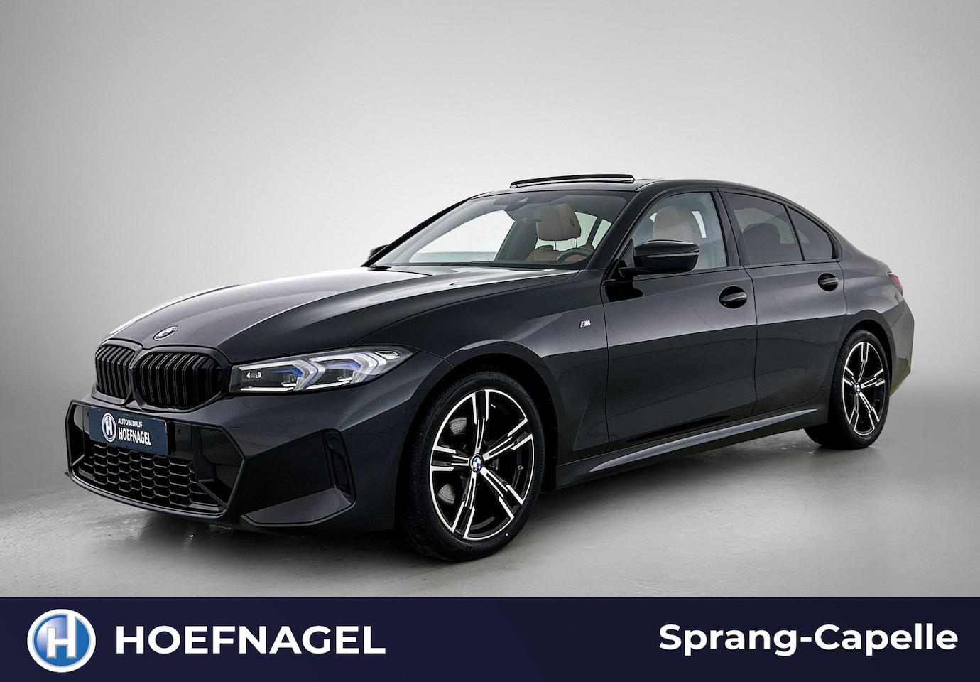 BMW 3-serie - 320i M Sport | Schuifdak | Camera | HeadUp Display | Stoelverwarming | Memory Stoelen - AutoWereld.nl