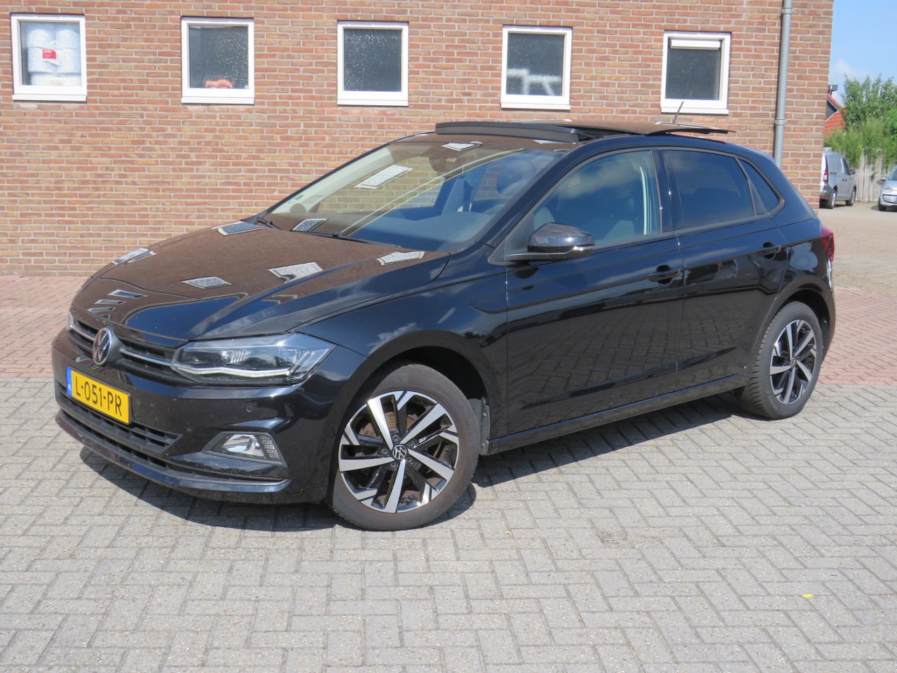 Volkswagen Polo - 1.0 TSI 95Pk Comfortline Bns Advance * Rijklaarprijs incl. garantie * Pano-dak * Camera * - AutoWereld.nl
