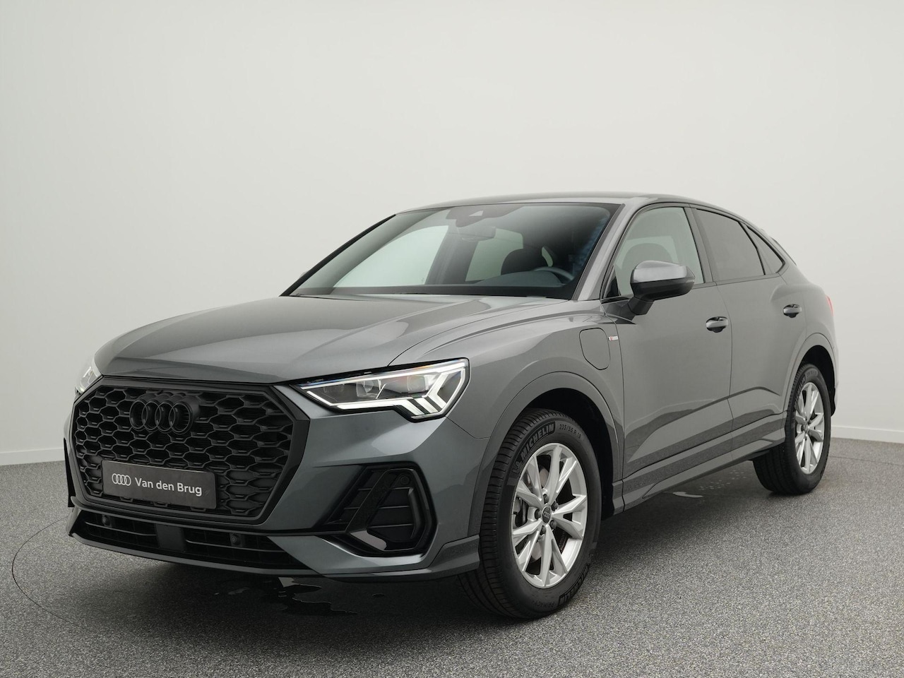 Audi Q3 Sportback - 45 TFSI e S Edition | Apple Carplay/Android Auto | Achteruitrijcamera | - AutoWereld.nl