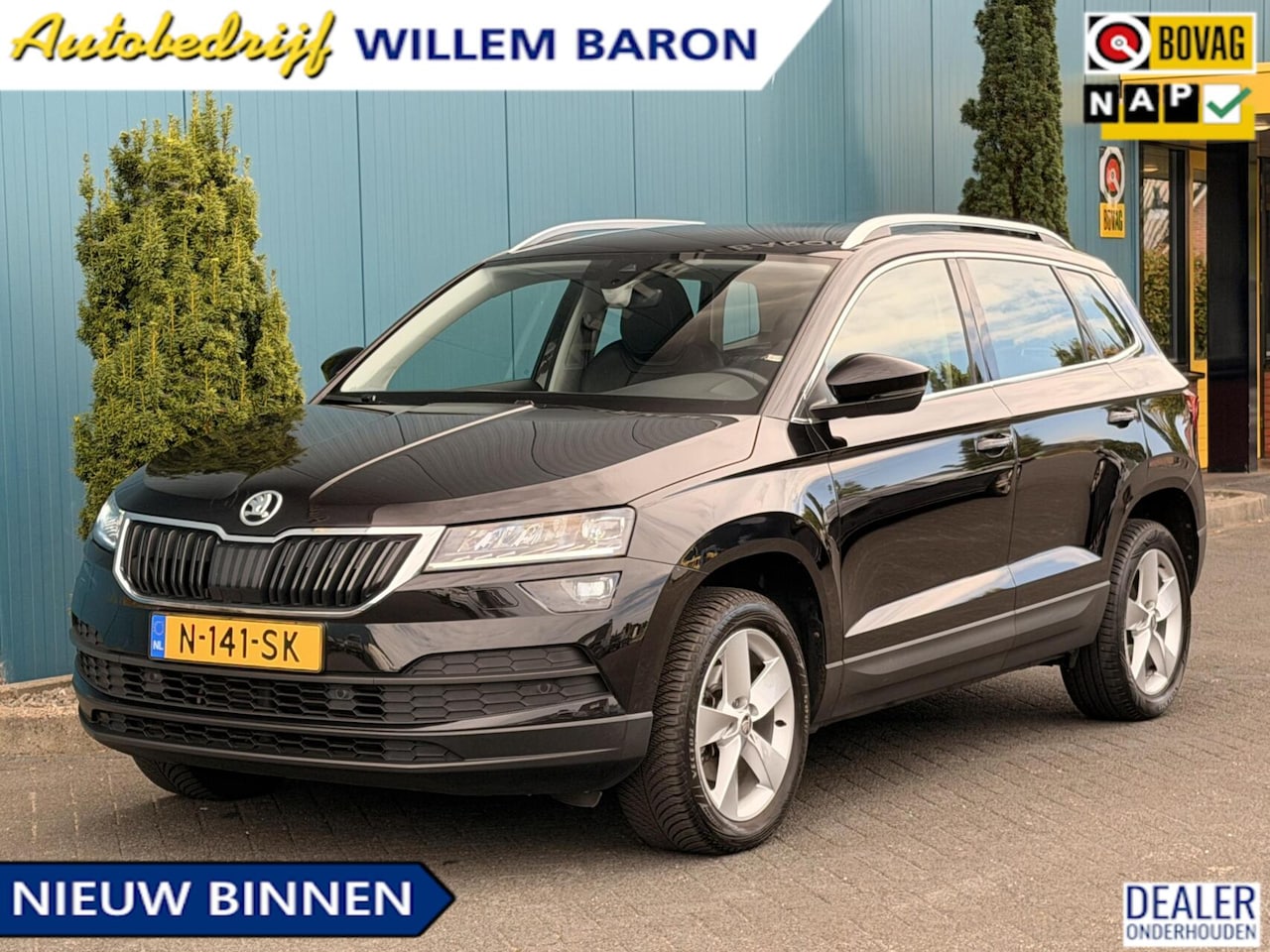 Skoda Karoq - 1.0 TSI Business Edition Plus TREKH. | ADAPT.CRUISE | CAM | CARPLAY | NAV | LED | KEYLESS - AutoWereld.nl