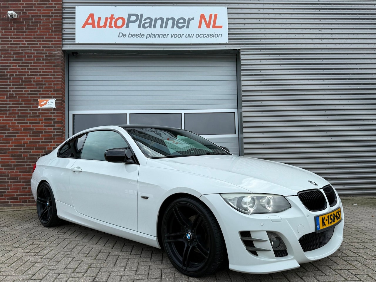 BMW 3-serie Coupé - 320i High Executive! M-Pakket! Navi! PDC! - AutoWereld.nl