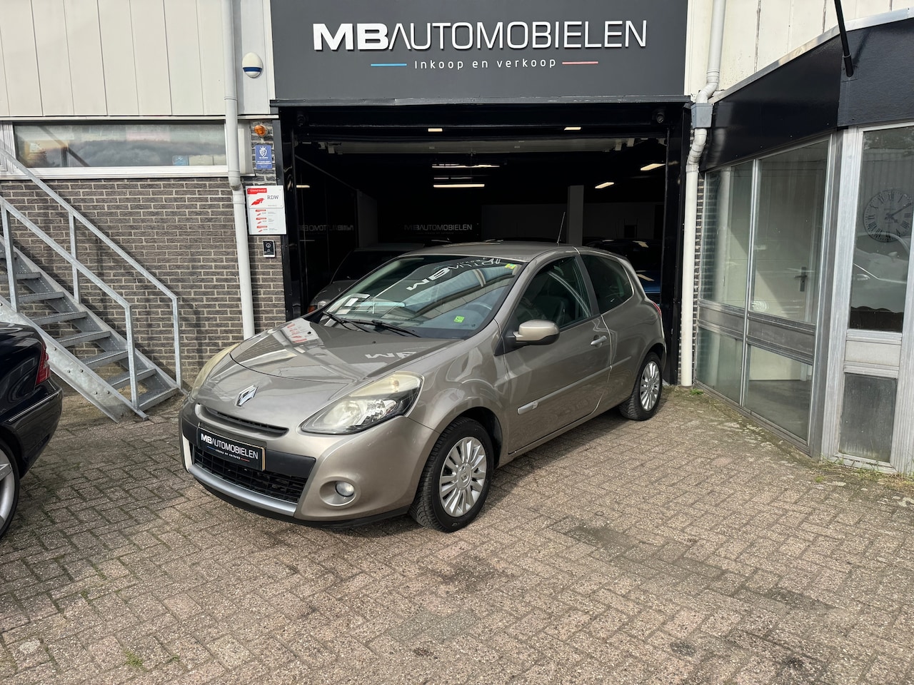Renault Clio - 1.2 Collection/Apk/Cruise Control/Airco/Nap/Mooie Auto/ Voll! - AutoWereld.nl