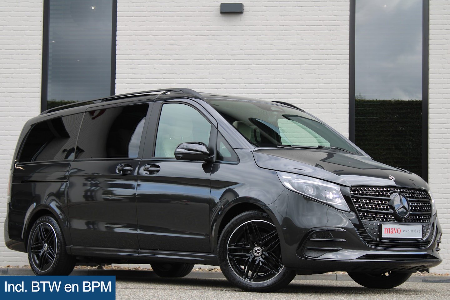 Mercedes-Benz V-klasse - 300d / AMG / Exclusive / 4-Matic / 7-Pers / Pano / Luchtv / Elec Stoel voor+achter / Burme - AutoWereld.nl